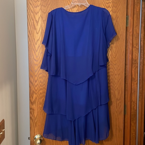 Royal blue tiered dress size XXL with bedazzled accents - Picture 4 of 4